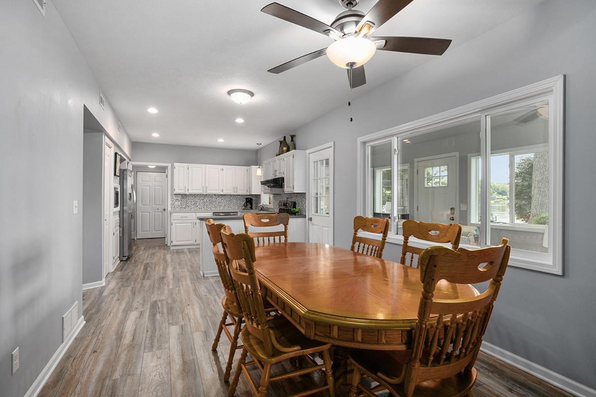 Lakeside Getaway With Dock, Firepit, Grill Newaygo Extérieur photo