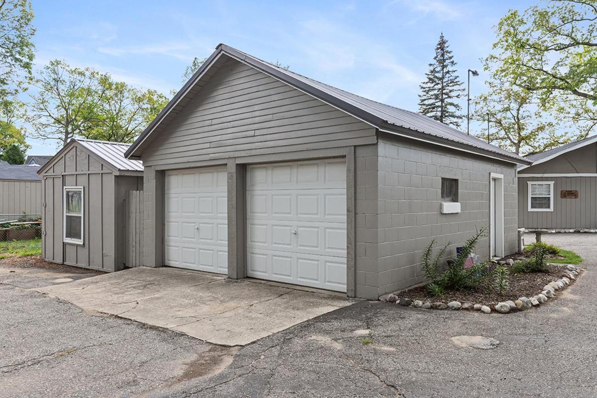 Lakeside Getaway With Dock, Firepit, Grill Newaygo Extérieur photo